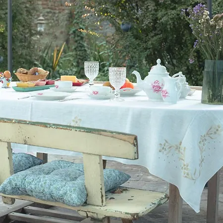 Merli's Nest Alojamento de Acomodação e Pequeno-almoço Ferrara